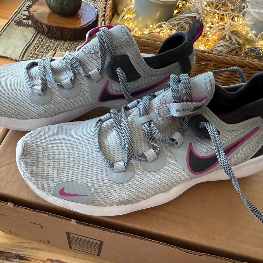 These are gently used Nike women sneakers